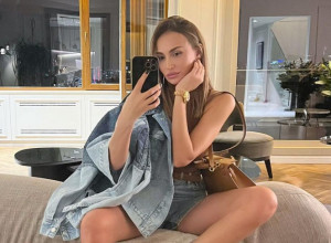 Emina Jahović nosi NAJTRAŽENIJE ČIZME ove jeseni: Toliko su popularne da se ODMAH rasprodaju, evo gde možete da ih kupite