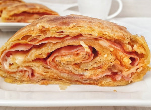 Recept za PICA PITU prosto obožavamo: Kombinacija sastojaka je SAVRŠENA, a i deci će se svideti