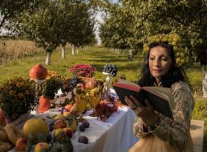 NJENE FOTOGRAFIJE OSTAVLJAJU BEZ DAHA Teruška pravi magiju za oči i dušu, oživljava tradicionalne recepte, a bez jedne osobe njen uspeh ne bi bio potpun