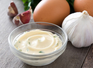 Recept za aioli: Uživajte u sosu bez aditiva i konzervansa, a možete ga čuvati do PET dana u frižideru