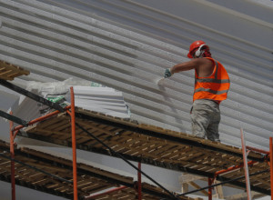 MAJSTORI ZLATA VREDNI: Srpska muku muči s manjkom zanatlija EVO U KOM SEKTORU NEDOSTAJE NAJVIŠE KADRA