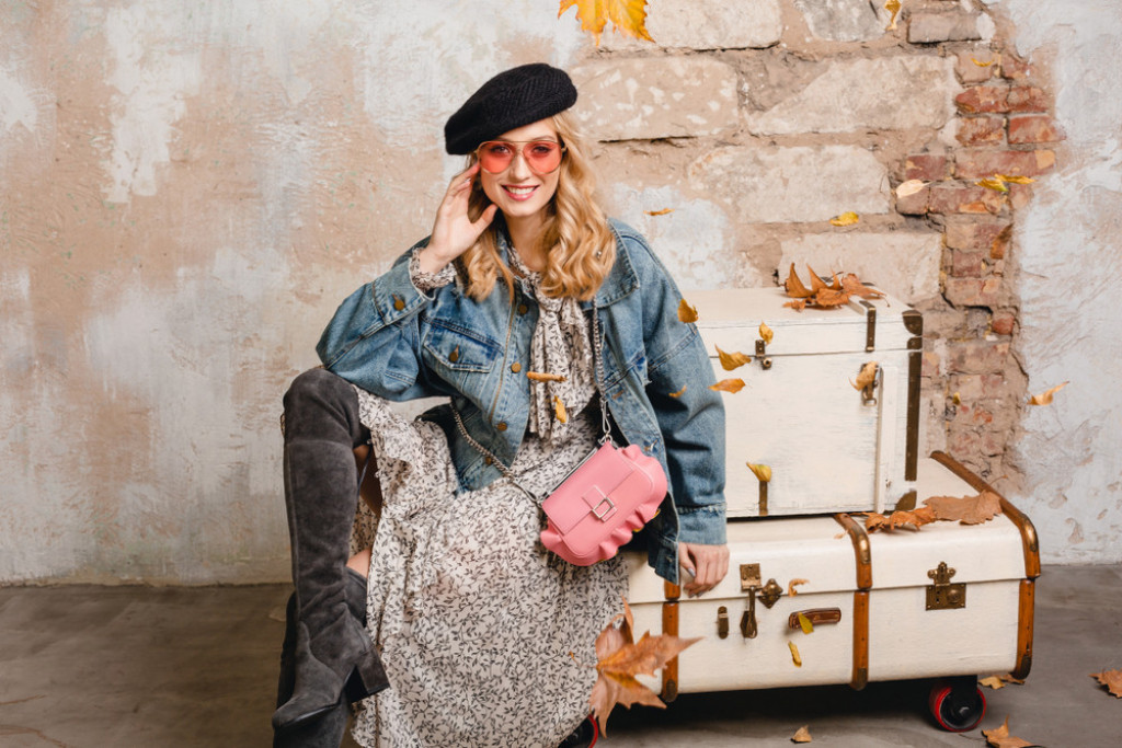 Sve što nam treba ovog DECEMBRA je "oversajz" JAKNA: Kombinuje se sa skoro svim KOMADIMA odeće, a u Srbiji se može pronaći do 3.000 dinara