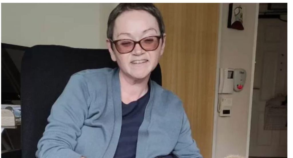 Kako izgleda kada BOLUJETE od POREMEĆAJA koji nema IME? Ona je zbog BOLESTI prošla kroz PAKAO, doktori su je godinama optuživali da je sve IZMISLILA
