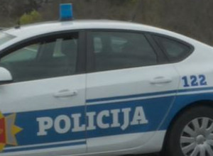 PRETUKLI GA ZBOG MAJICE CRVENE ZVEZDE: Za napad osumnjičeni sinovi policajaca- Oštećeni završio u URGENTNOM