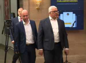 DF NAJJAČA PARTIJA po funkcijama u Crnoj Gori: Ima 13 od 25 lokalnih čelnika u Opštinama