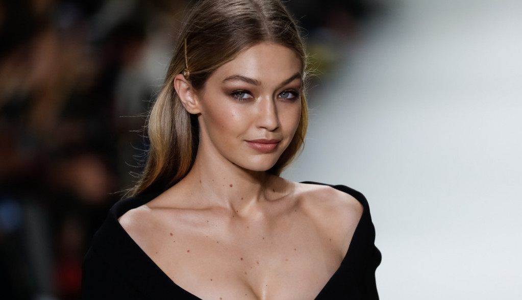 Katastrofa ili pun pogodak: Điđi Hadid u izdanju za koje mnogi kažu "Ja ovo nikad ne bih obukla"