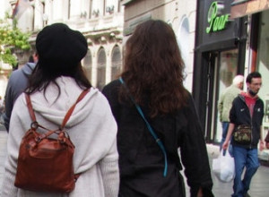 U Beogradu se danima vodi polemika: Kažu da se ovako oblače samo provincijalke, šta vi mislite?
