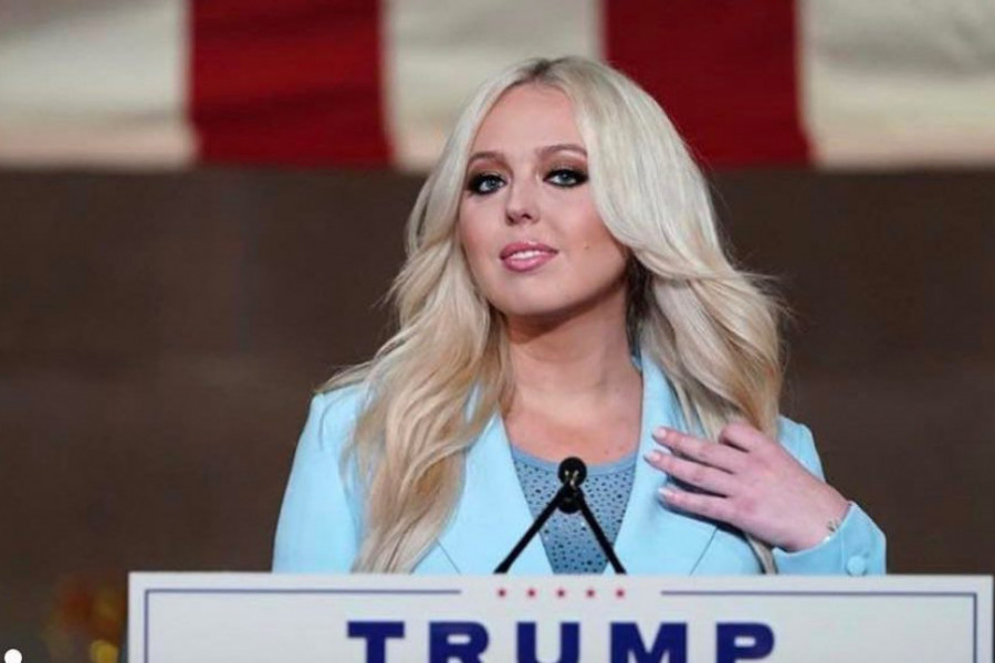 Udala se Tifani, najmlađa ćerka Donalda Trampa: Venčanica sija kao DIJAMANT a tek kad budete videli šta je obukla Ivanka, ODUŠEVIĆETE se!