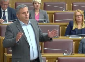 RADUNOVIĆ O POPISU: Crnogorci nisu spremni da vide brata do sebe, a hoće u EU
