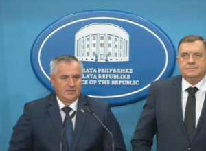 KONTINUITET SE NASTAVLJA: Dodik dodelio Viškoviću mandat za sastav nove Vlade Srpske
