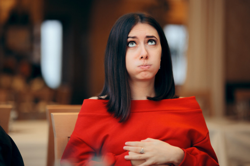 Žena se porodila USRED večere sa PRIJATELJIMA: Gosti NISU imali pojma šta se događa, ovako je to sakrila od njih