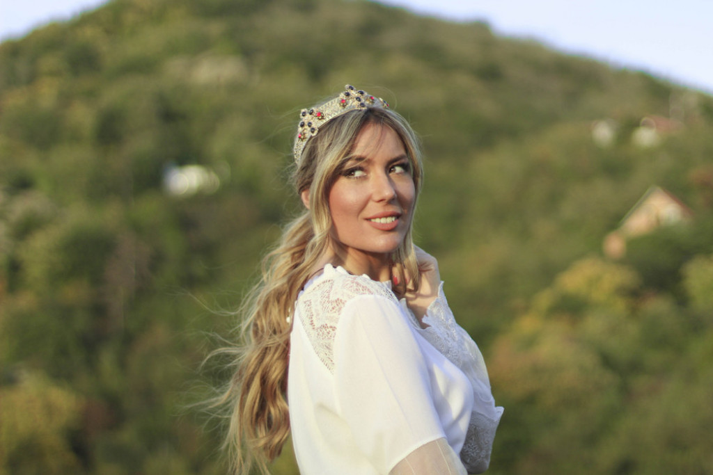 Žene u Srbiji žele skandinavske pramenove: Frabaju se samo posebna mesta, a efekt "sunca u kosi" je najbolji koji smo do sada videli