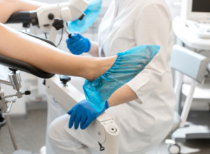 Da li pre ginekološkog pregleda treba ukloniti dlake sa intimnih mesta?