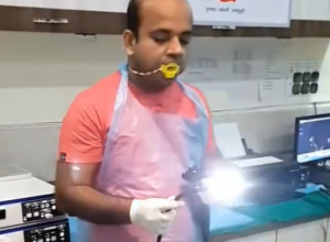 Doktor je sam sebi uradio GASTROSKOPIJU, a razlog je neverovatan