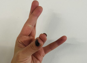 Isprobajte brzi test sa malim prstom: Ako ne možete da uradite ovo, u riziku ste da obolite od demencije