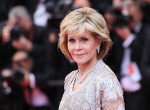 "Ne bojim se SMRTI, spremna sam da UMREM": Glumica ponovo na hemoterapiji, a ovo su SIMPTOMI opasne bolesti