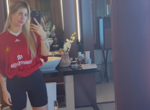 Ona je najpoznatija LJUBAVNICA u fudbalu: Prevarila je MUŽA sa njegovim kolegom i PRIJATELJEM za kojeg se PREUDALA ali on sada VARA nju!