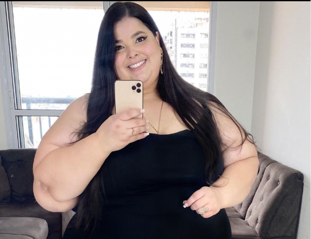 "Predebela si za ovo mesto": Julijani OTKAZALI LET nakon što su videli da ima višak kilograma!