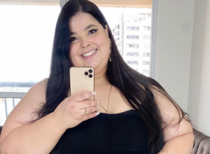 "Predebela si za ovo mesto": Julijani OTKAZALI LET nakon što su videli da ima višak kilograma!