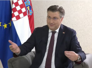 RASPRAVA O SMENI PLENKOVIĆA TRAJALA 11 SATI: Jednim potezom razbesneo opoziciju