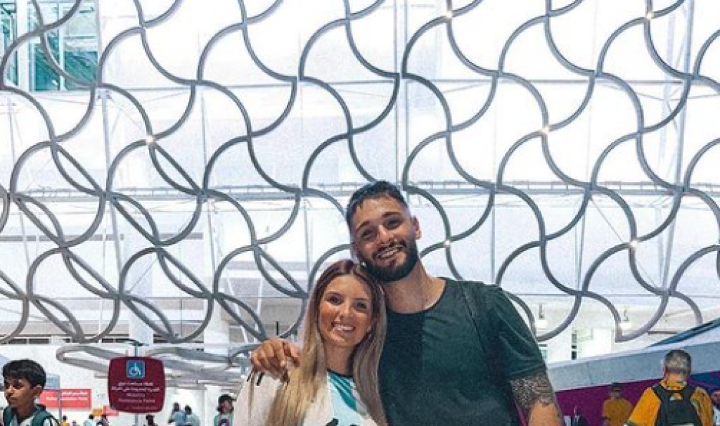 Odvela ga na SVETSKO PRVENSTVO, sve platila, pa ga ZAPROSILA: Njegov odgovor se MNOGIMA nije DOPAO, evo šta su je posavetovali