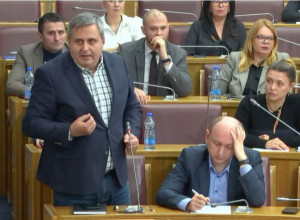 DPS I SATELITI NASTAVILI OPSTRUKCIJE: Nije izabran ni jedan sudija Ustavnog suda - jasno je šta će većina sada uraditi