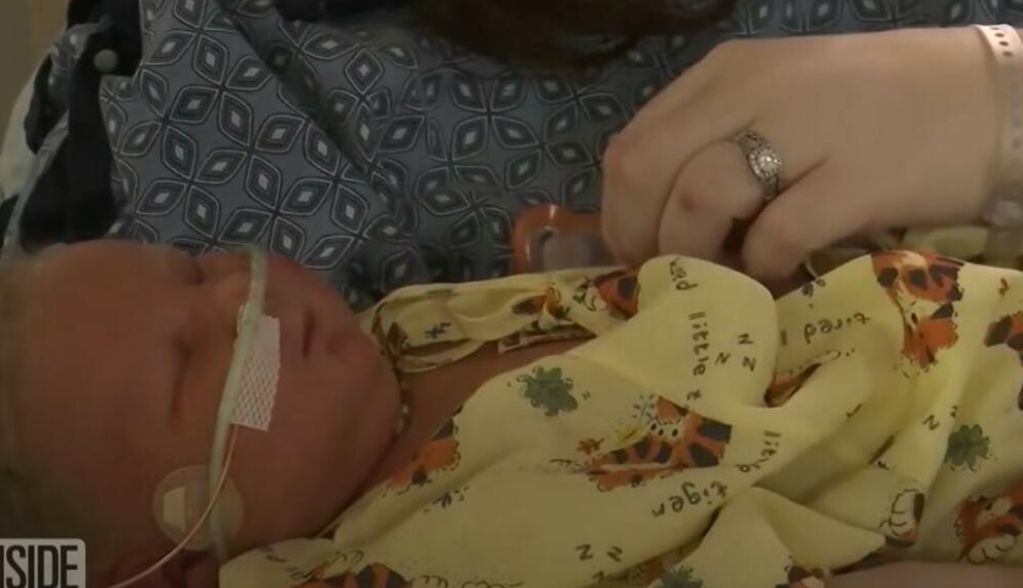 Ovako danas izgleda najveća beba na svetu: Rodio se sa 7 kliograma, ima 41. godinu i zovu ga " čovek džin"