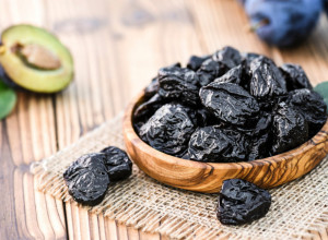 Ana je svako jutro pre doručka jela je tri suve šljive: Nakon 30 dana, rezultati su bili iznenađujući