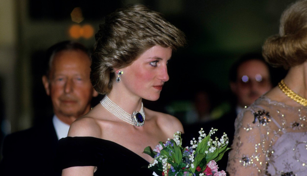 Srpkinje obožavaju cipele koje je nosila princeza Dajana: Elegancija bez mane se ponovo vratila u modu, apsolutni hit ove jeseni