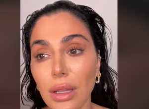 Žene poludele za novim TikTok trendom: Cilj je da izgledate kao da ste isprskane VODOM, evo kako to izgleda i zašto svi tvrde da je neverovatno privlačno