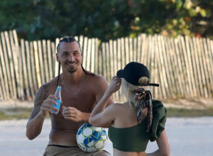 Svi joj zavide na MLADOLIKOM izgledu: Supruga Zlatana Ibrahinovića zanosna u 52. godini, a ovo je njena TAJNA