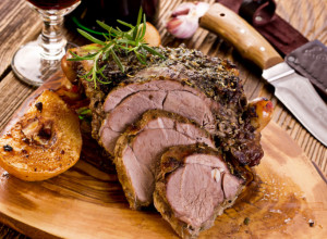 Recept za SVINJSKI but: Ispecite sočno meso u rerni i uživajte u savršenom obroku