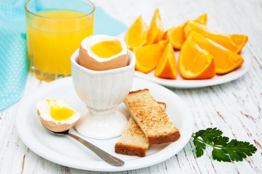 Doručak u službi mršavljenja: Stručnjaci otkrivaju da li je najvažniji obrok dana zaista toliko bitan