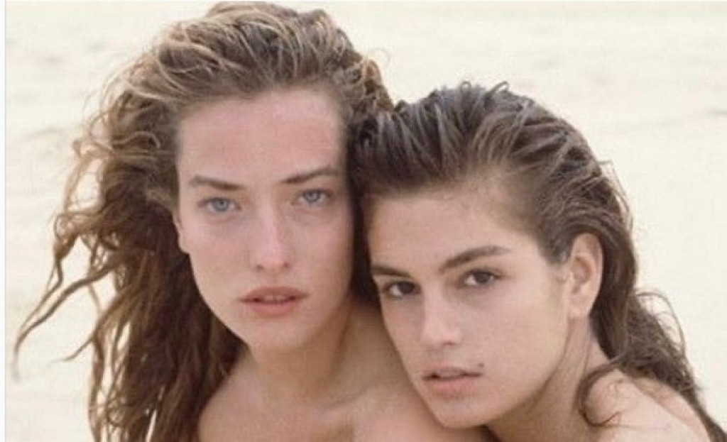 Sindi Kraford se POTRESNIM REČIMA oprostila od Tatjane: Iznenadna smrt jedne od najvećih SUPERMODELA ostavila je modni svet u tuzi