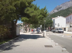 USTAŠKI DERNEK U BAŠKIM VODAMA: Prvo SRBE POKLALI pa im oteli imovinu, a sad kliču Jasenovcu, Paveliću i Luburiću!