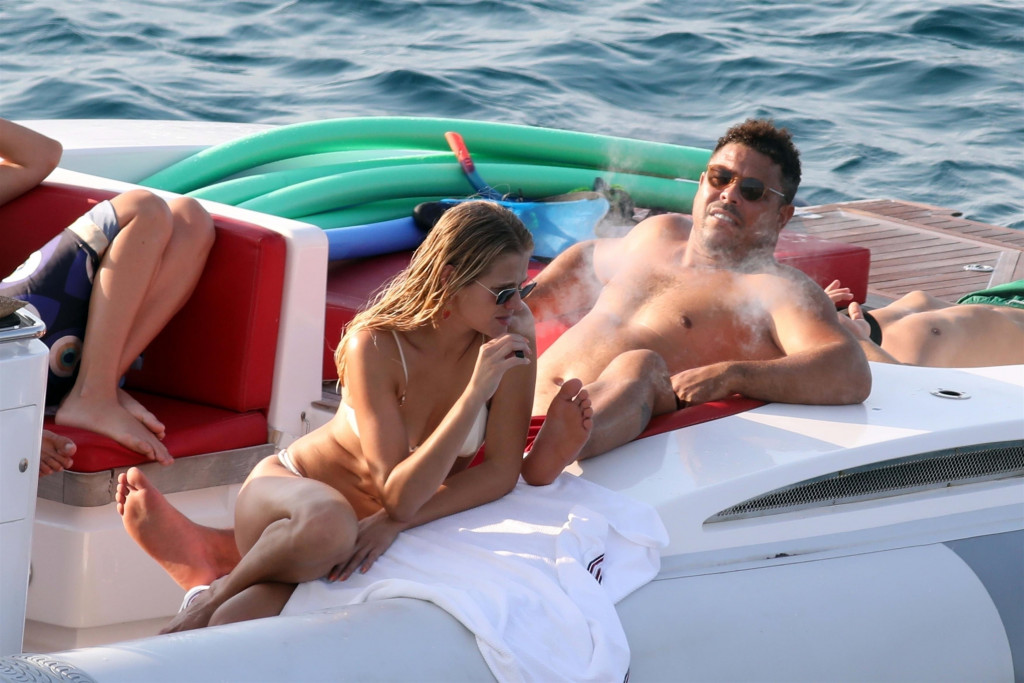 Ronaldo se ženi po četvrti PUT: Posle braka sa Danijelom i Marinom, slavni fudbaler staje na ludi kamen sa 14 godina mlađom manekenkom