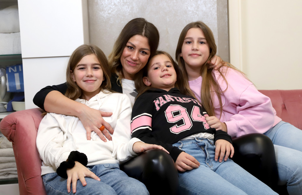 Naj mame Srbije: Jovana je majka petoro dece i PREDUZETNICA, koja nam je otkrila tajnu kako da budete uspešne i kod kuće a i na poslu