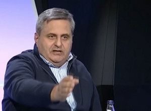 RADUNOVIĆ O "DEČIJIM IGRAMA" DEMOKRATA: Pitanje Podgorice i Pljevalja će biti rešeno putem formiranja Ustavnog suda