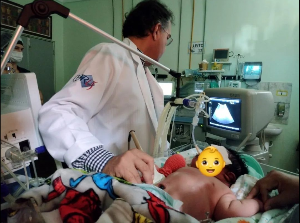 Rodila se beba DŽIN: Teška je skoro koliko i JEDNOGODIŠNJE dete (FOTO)