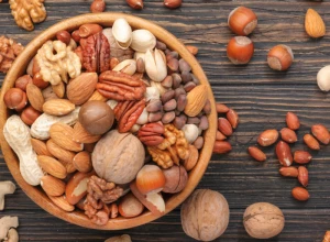 Kikiriki ili bademi? Stručnjaci otkrivaju koji orašasti plodovi su bolji za naše zdravlje