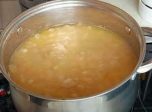 Srpske domaćice znaju caku: Pasulj će biti skuvan za 45 minuta ako mu dodate 1 sastojak