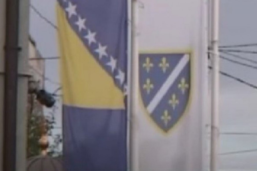 SKANDAL U ZVORNIKU! Ratne ZASTAVE pod kojima je UBIJAN SRPSKI NAROD se VIJORE iznad GRADA