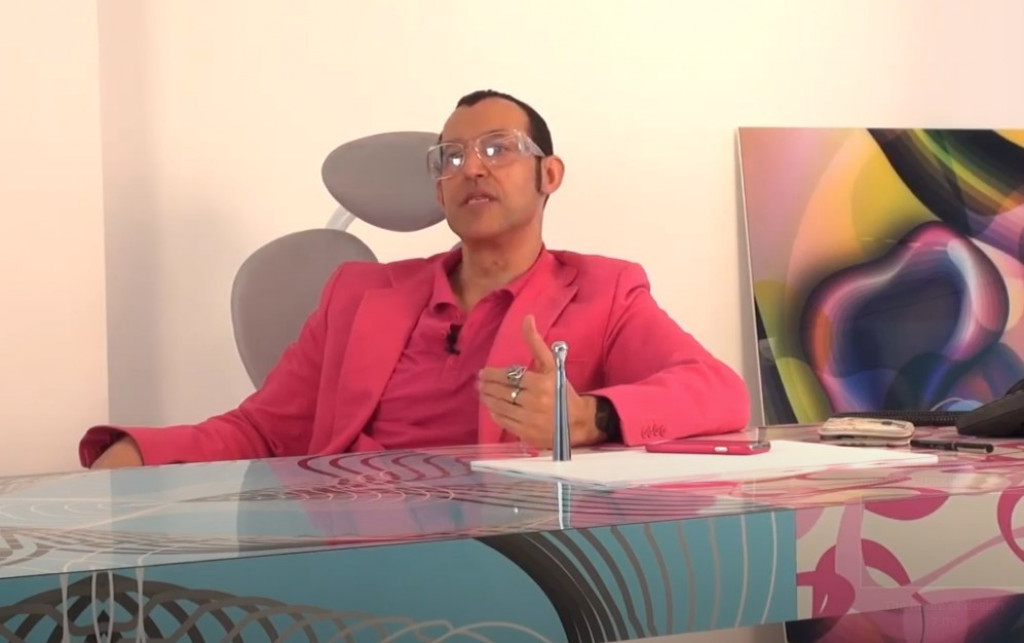 Karim Rašid je INOVATIVNI dizajner današnjice: Bio je oženjen Srpkinjom Ivanom, a od spektra boja u njegovom stanu, MOZAK će da vam eksplodira