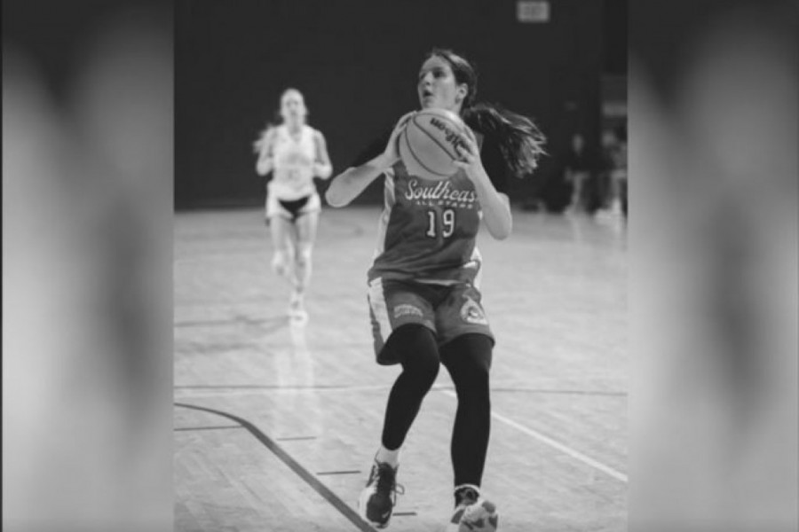 Preminula košarkašica Ivona Đikanović (19)