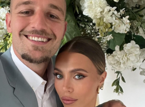 Fudbaler Sergej Milinković Savić uslikan u Rimu sa porodicom: Mala Irina sada ima dva meseca a ovo je bila njena prva šetnja!