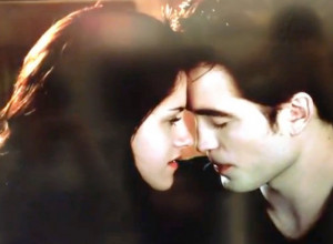 Da vam koža sija kao Edvardova u sagi "Tvajlajt": Vamp koža je novi trend koji je zaludeo mlade širom sveta