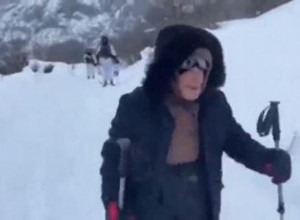 HIT VIDEO IZ CG: Nato vojnici izvode vežbu, a Crnogorka Gara peva: "Oj Filipe baci minu,ne damo ti Sinjavinu"