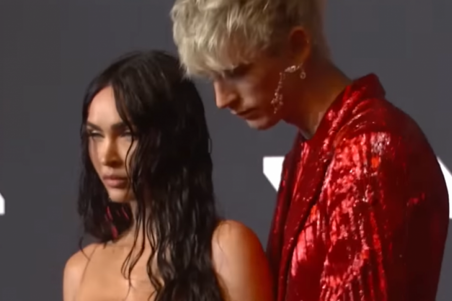 Skinula prsten i napravila dramu: Kraljica plastike ponovo uživa sa verenikom, evo gde su uhvaćeni