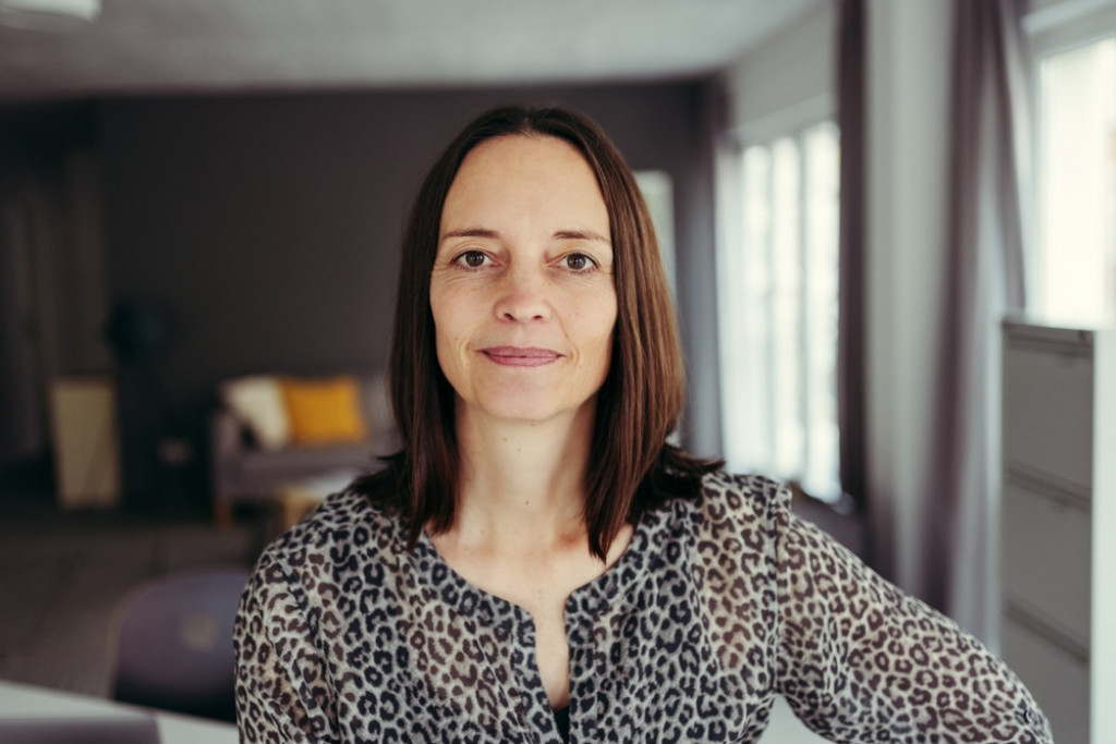 Imam 50 godina i muž me ostavio zbog duplo mlađe žene: Zašto nisam bila dovoljno dobra za njega?