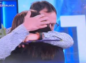 Cela Srbija danas plače: Miloša su sa dve godine oduzeli majci i dali ga na USVAJANJE, jutros su se prvi put sreli posle 30 godina